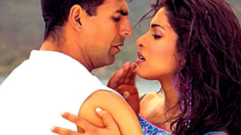 Director Breaks Silence On Akshay-Priyanka Rumoured Affair